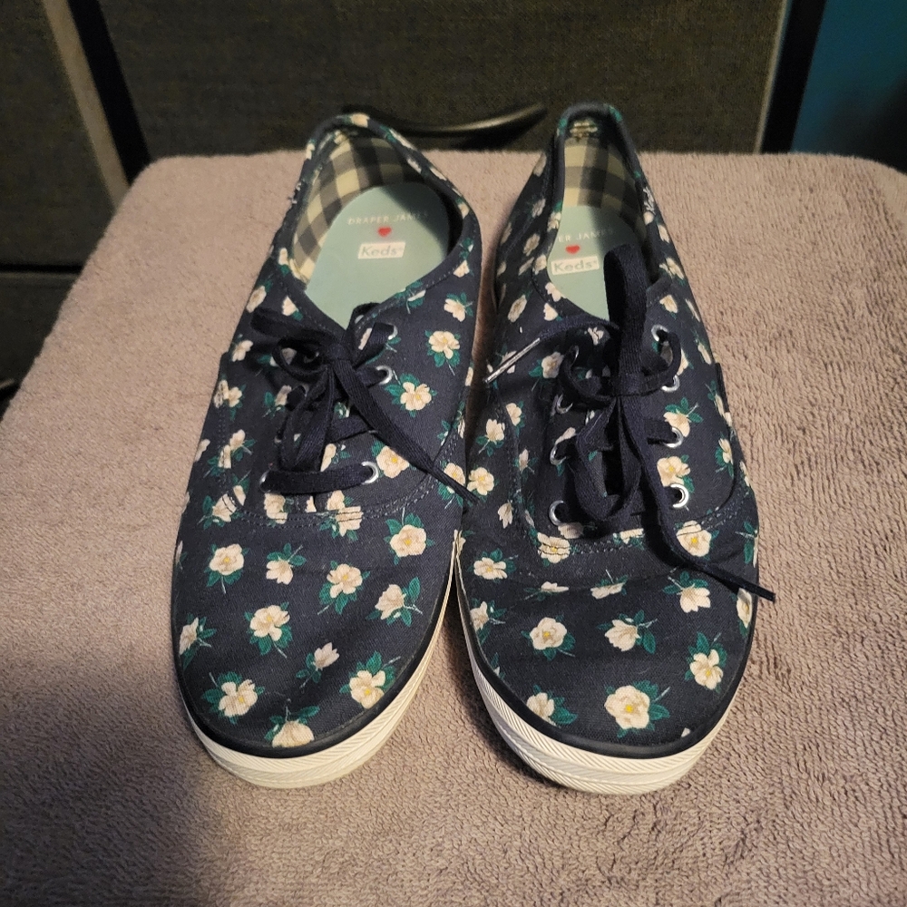 Keds